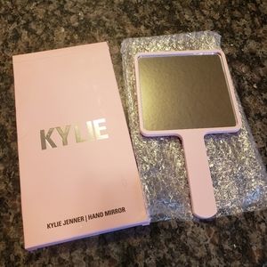 Kylie hand mirror